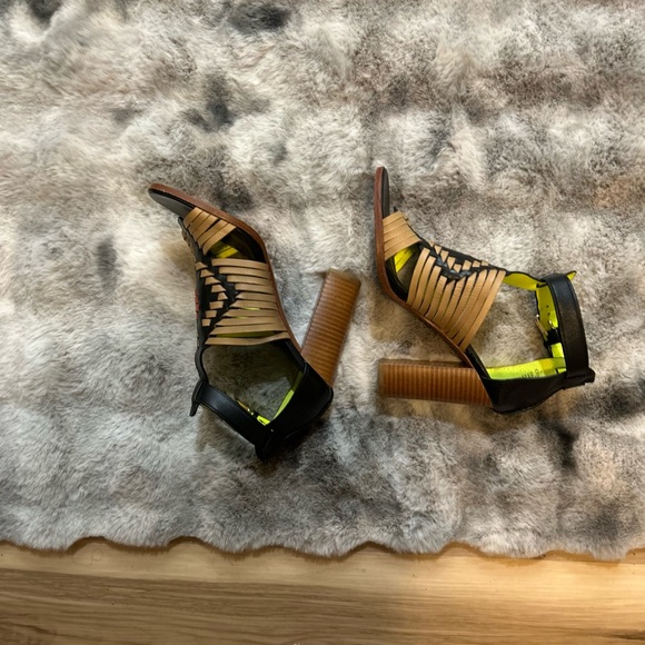 Coach | Lorrie Leather woven block heel sandals 8.5 - Picture 4 of 8